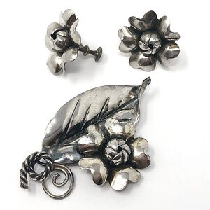 Mid-century sterling silver 3D floral brooch and screwback earrings set